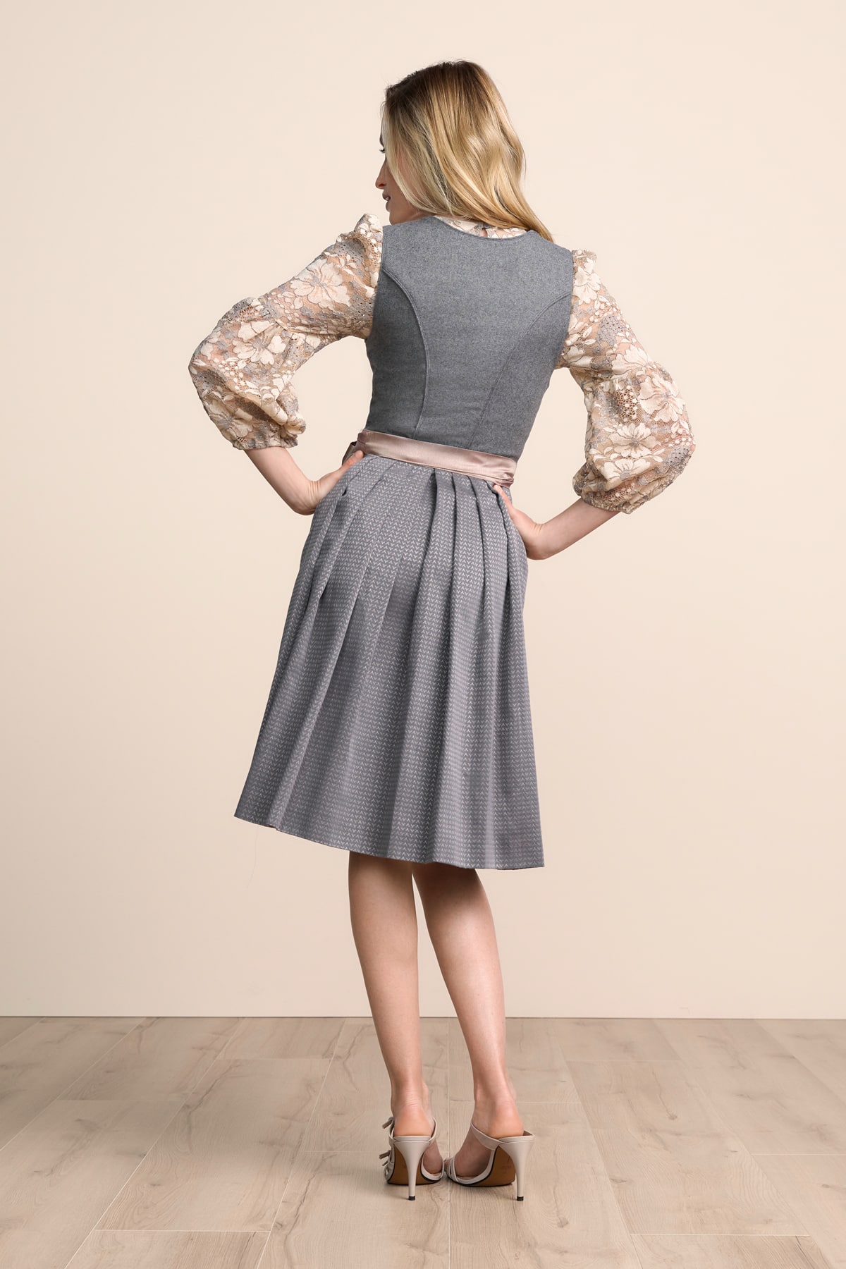 Dirndl Judita (60cm)