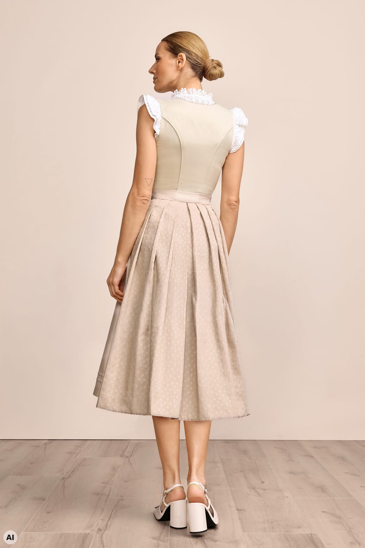 Dirndl Lillemor (80cm)