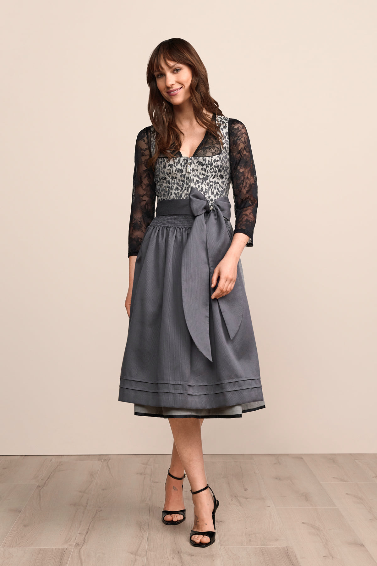 Dirndl Carly (70cm)