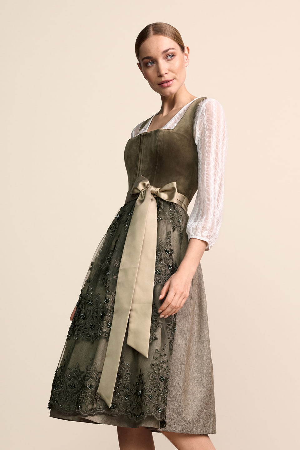 Dirndl Silja (70cm)