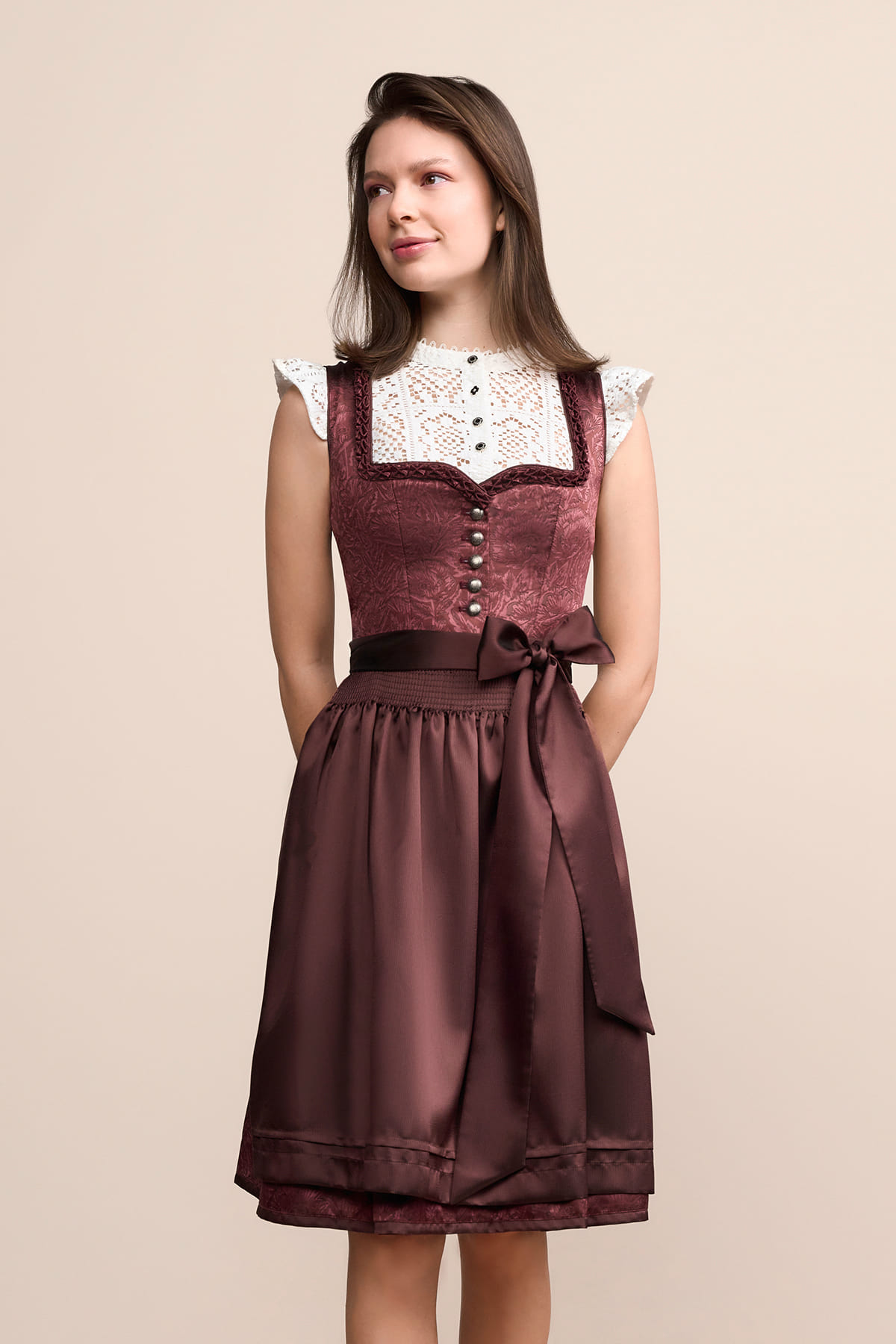 Dirndl Carline (60cm) in rot im Krüger Dirndl Online Shop
