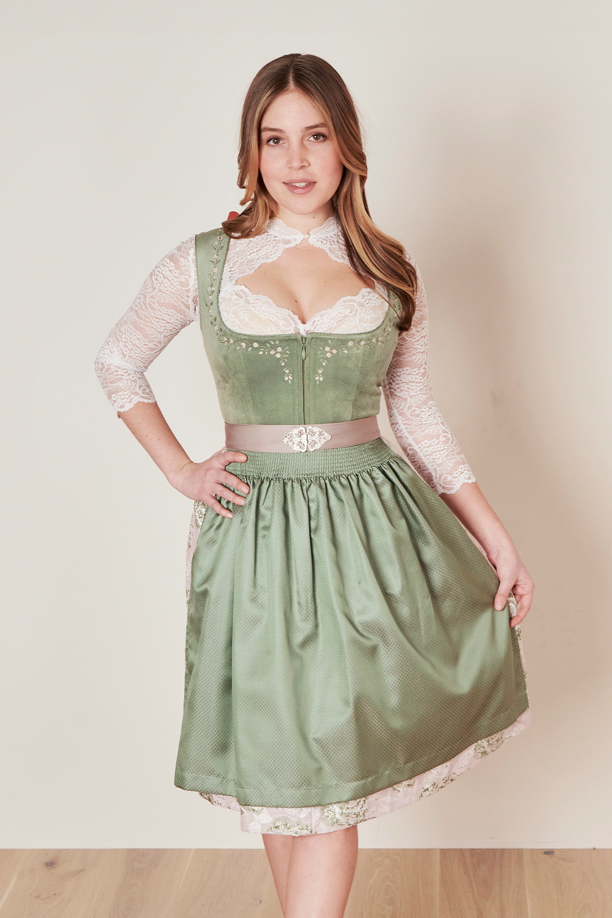 Dirndl Neelia (60cm)