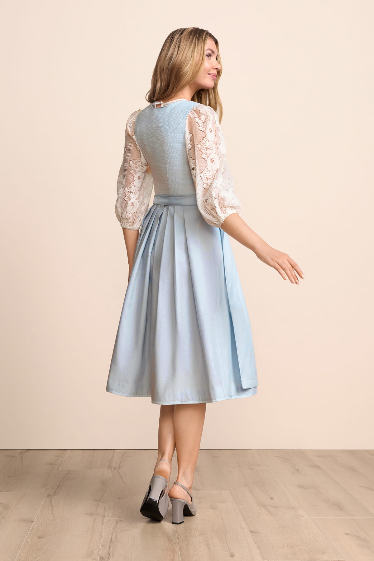 Dirndl Velora (70cm)