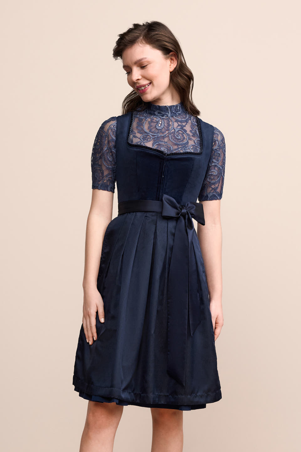 Dirndl Elenora (60cm)