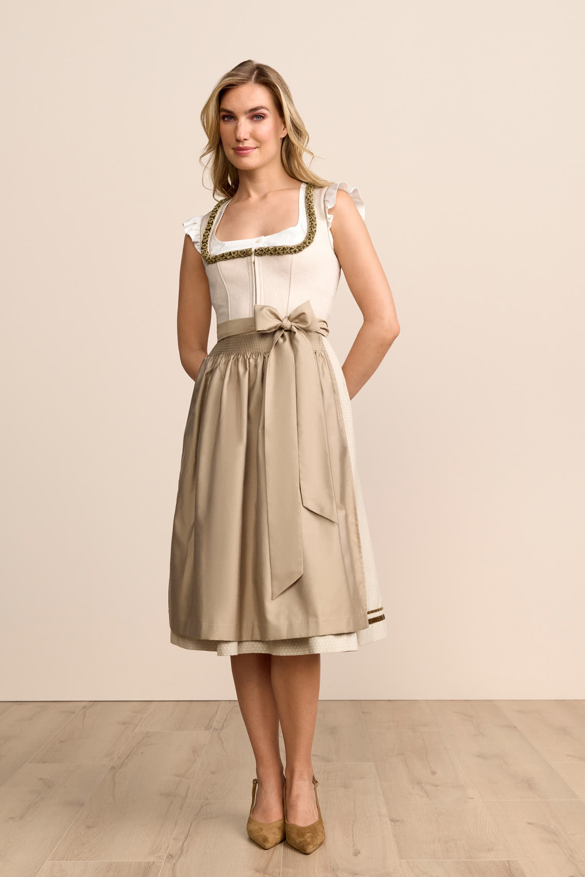 Dirndl Sylphira (70cm)