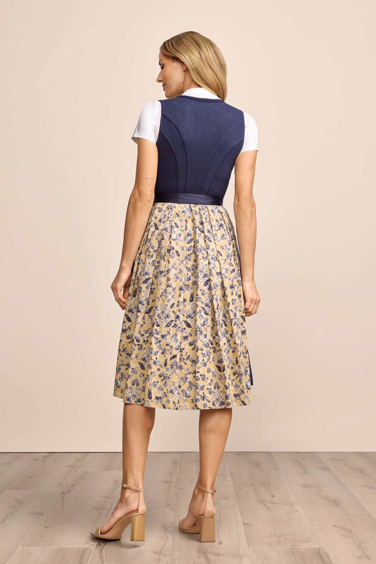 Dirndl Jadea (70cm)