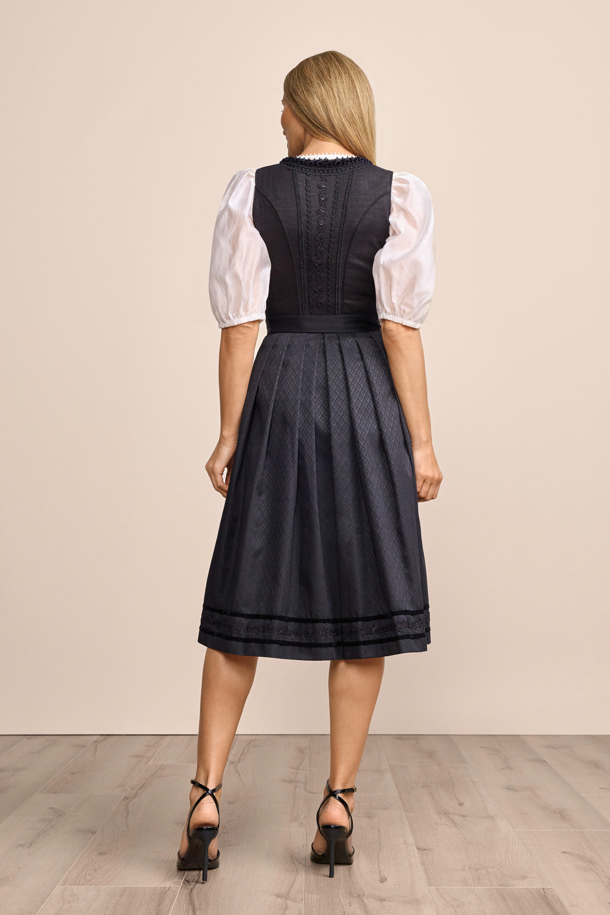 Dirndl Verity (70cm)