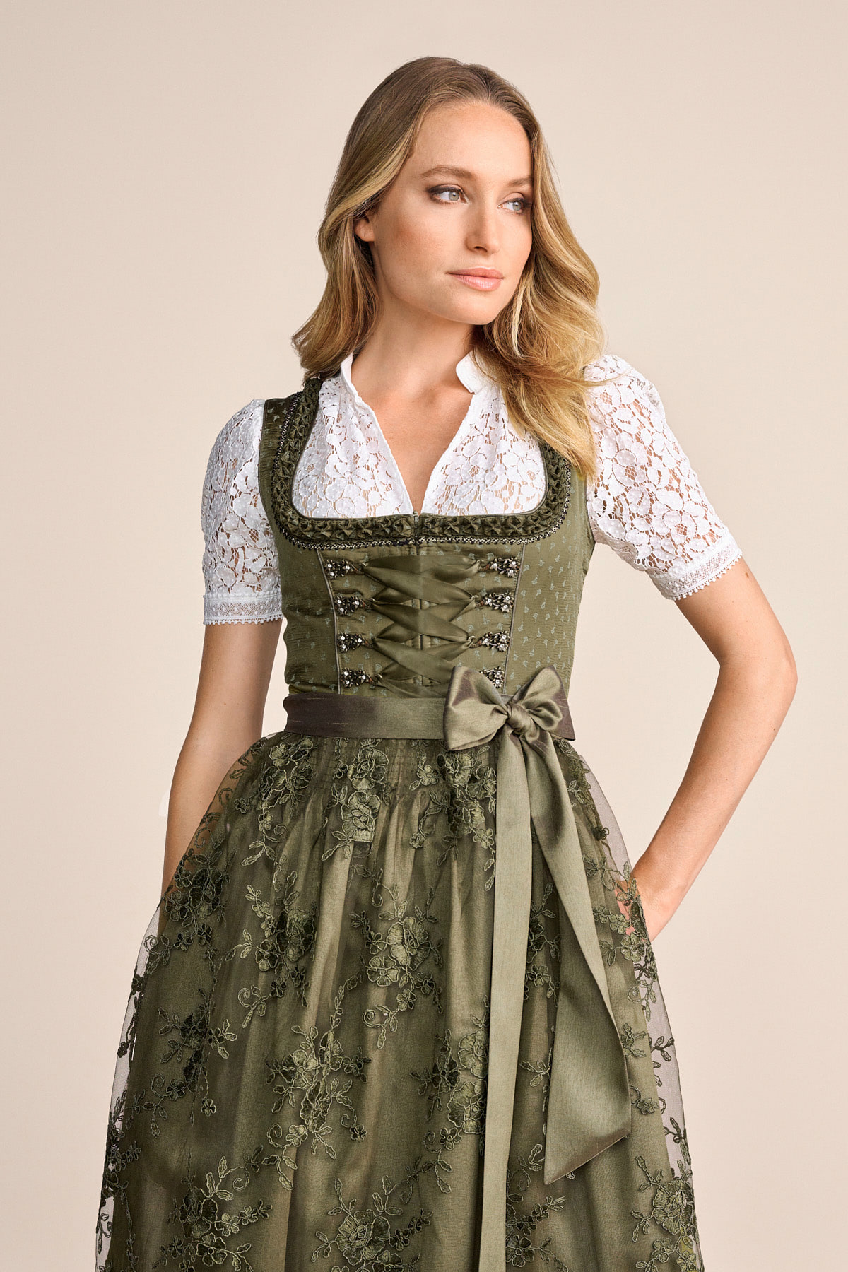 Dirndl Mirna (70cm)