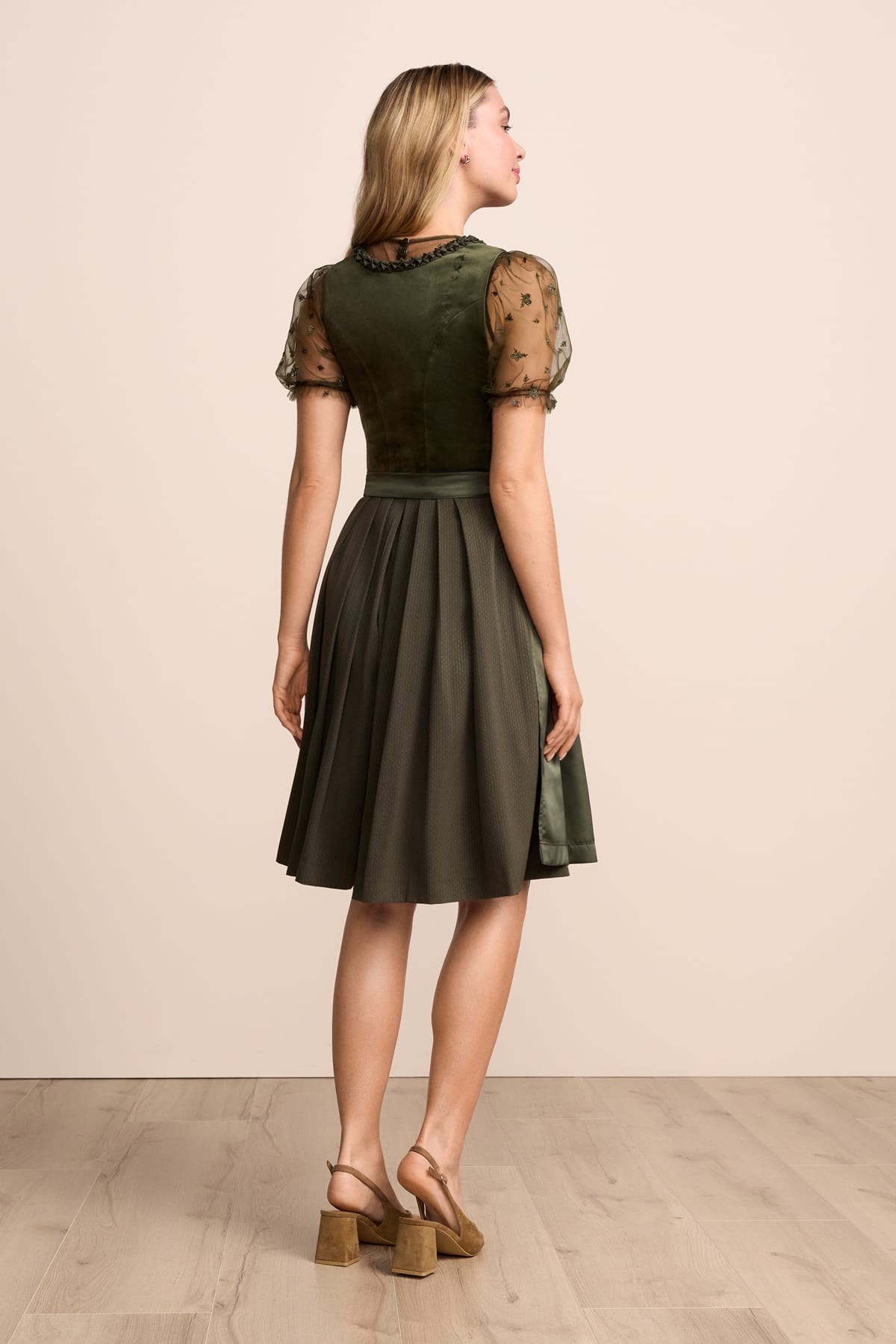Dirndl Nyvella (60cm)
