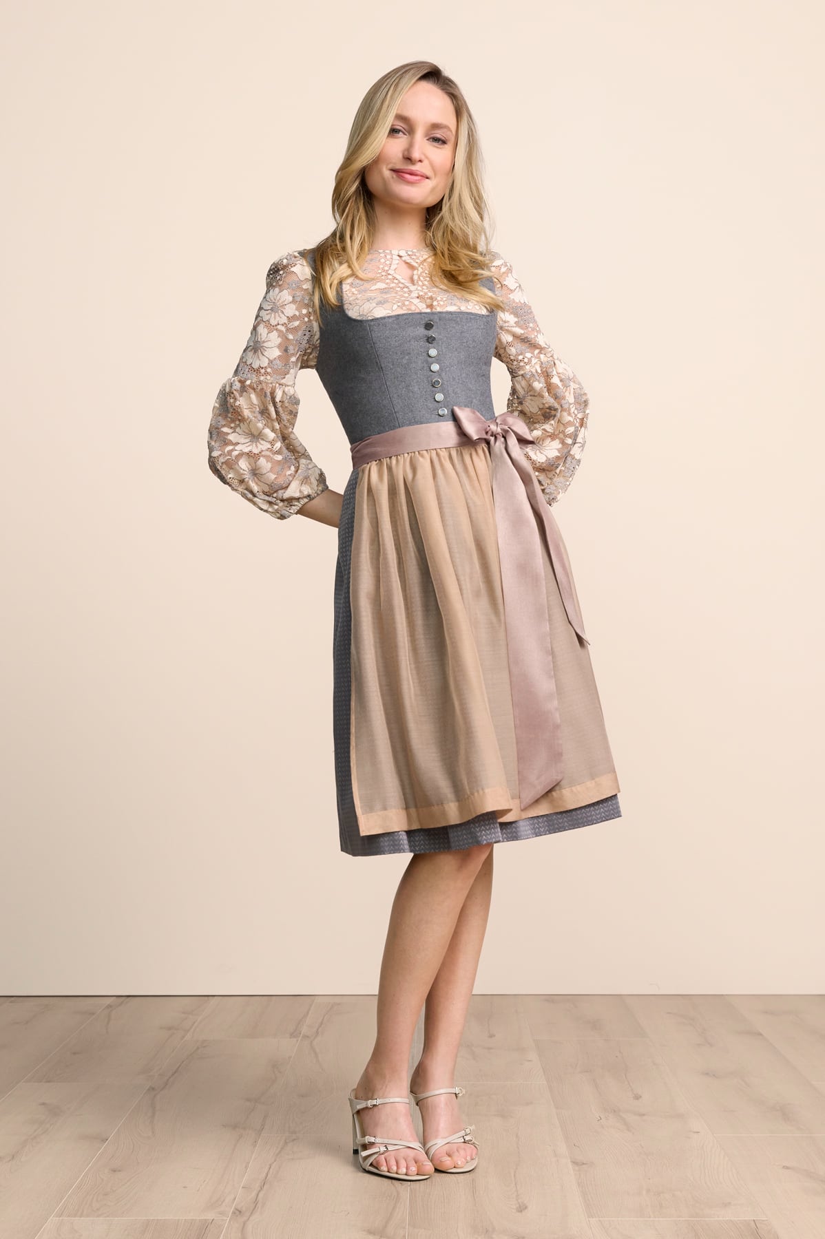 Dirndl Judita (60cm)