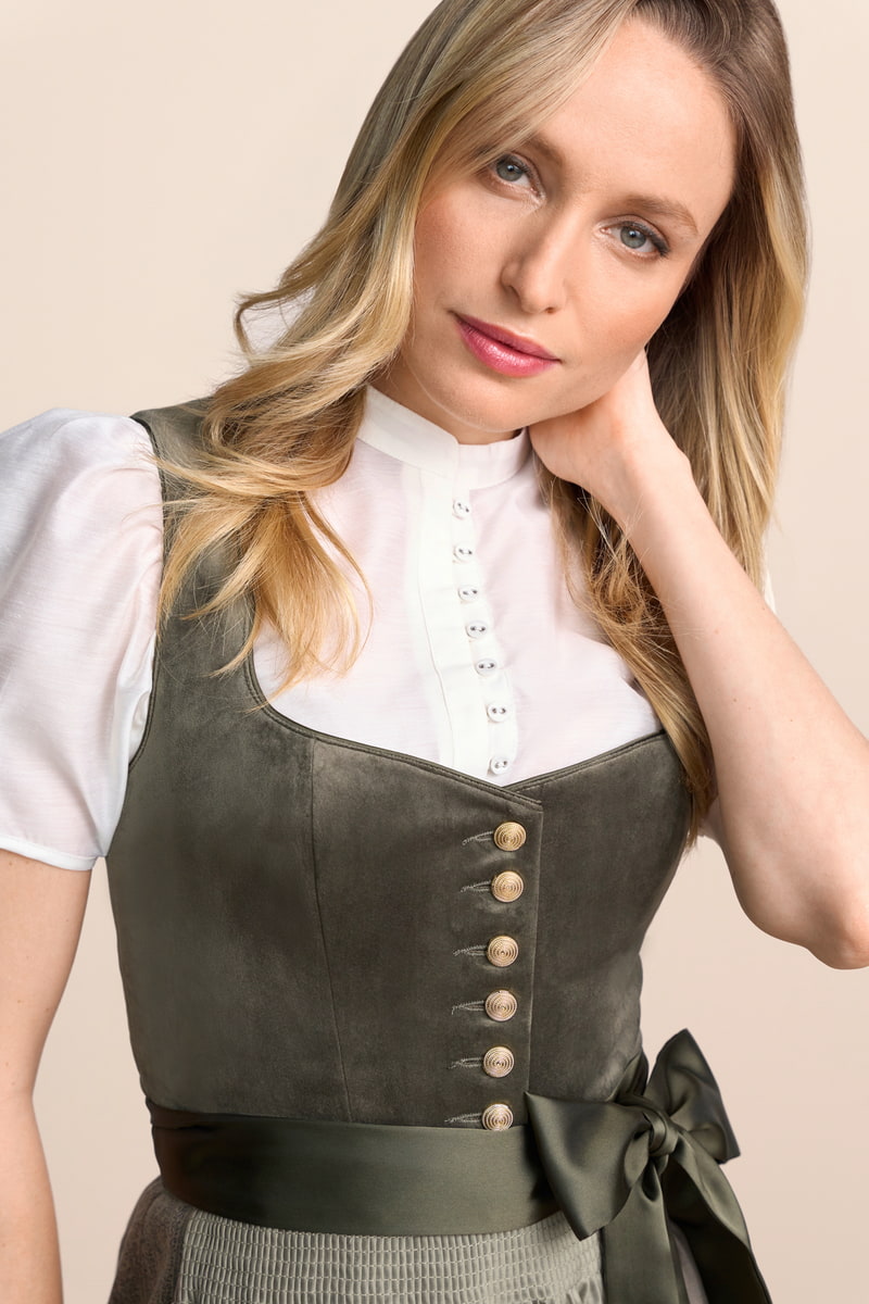 Dirndl Avara (70cm)