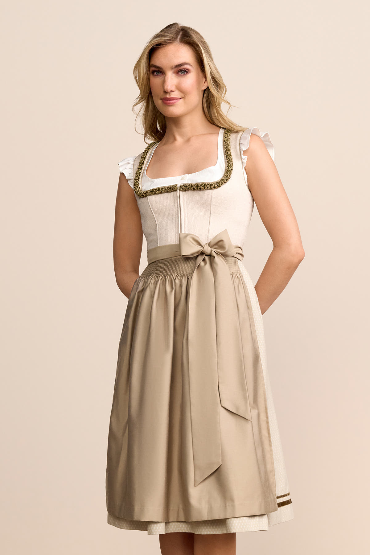 Dirndl Sylphira (70cm)