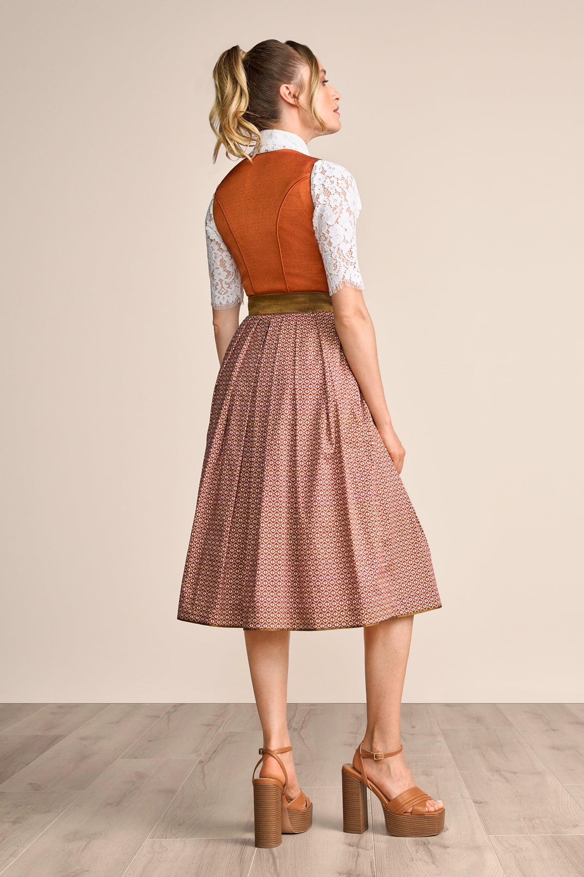 Dirndl Isa (70cm)