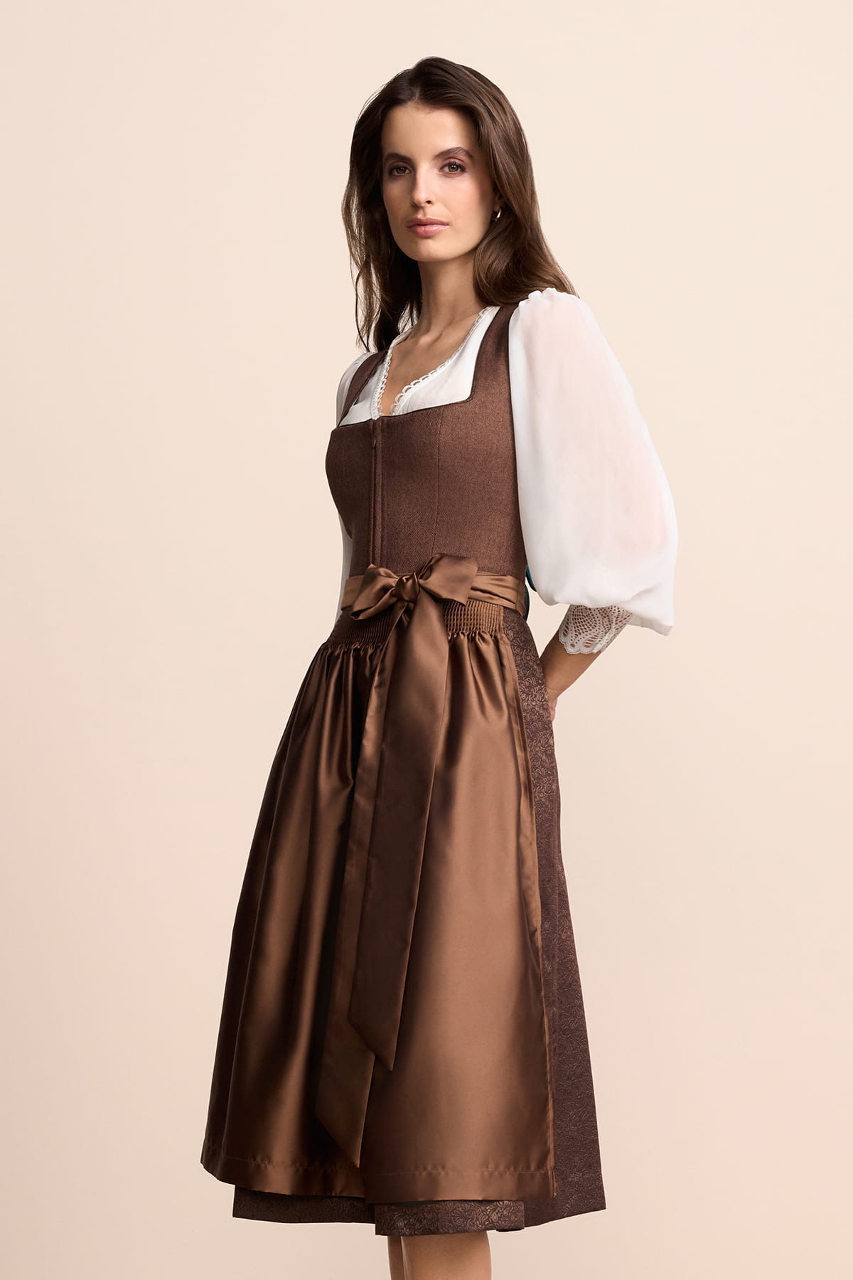 Dirndl Elorinae (70cm)