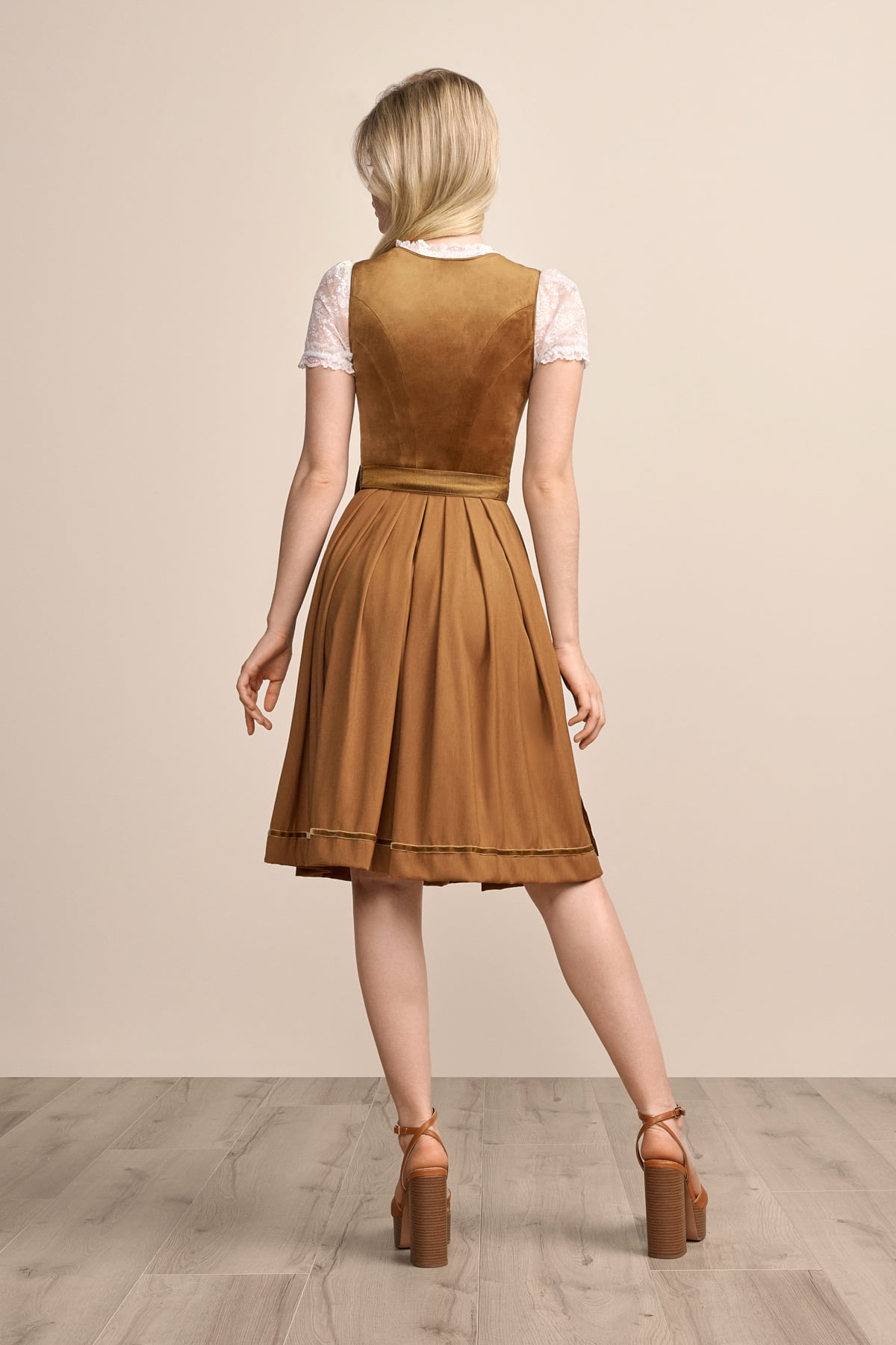 Dirndl Suzanne (60cm)